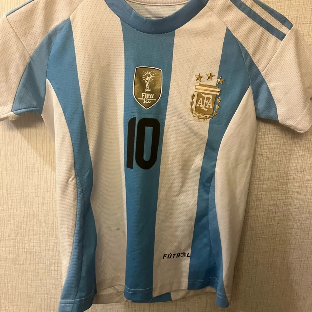 Lionel Messi fifa world champions edition soccer futbol jersey athletic shirt xL - Picture 7 of 16